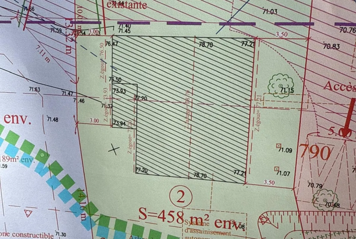 Maison à Calvisson de 125 m² avec potentiel de rénovation et garages dans environnement calme 