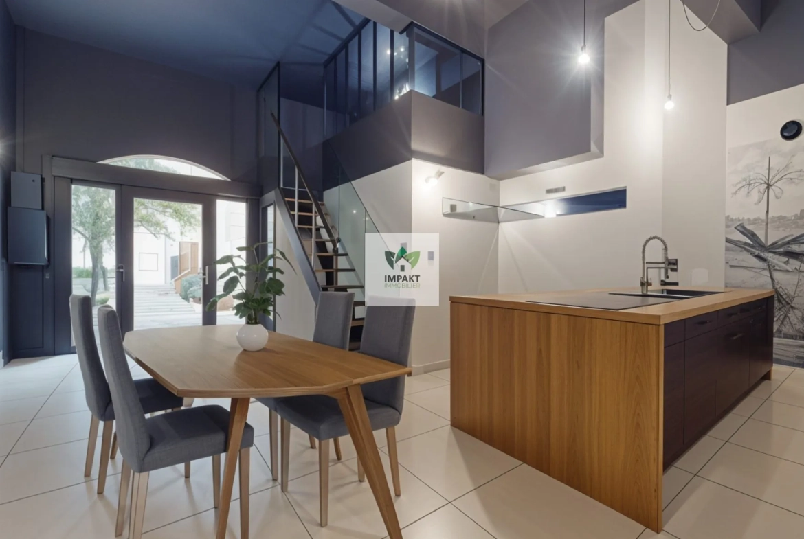 Loft avec entrée indépendante au cœur de Belfort, idéal pour résidence ou activité 