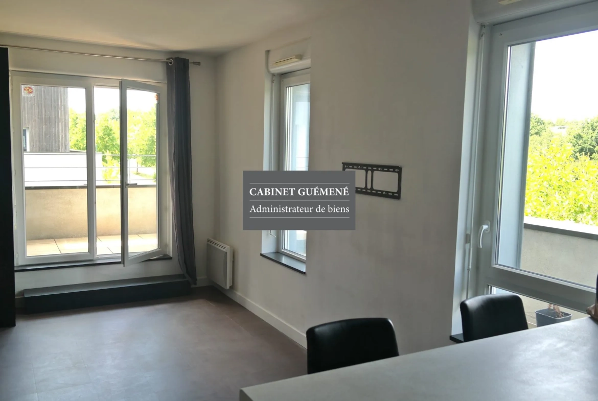 Appartement à Vendre à La Chapelle-sur-Erdre avec Terrasse et Parking 