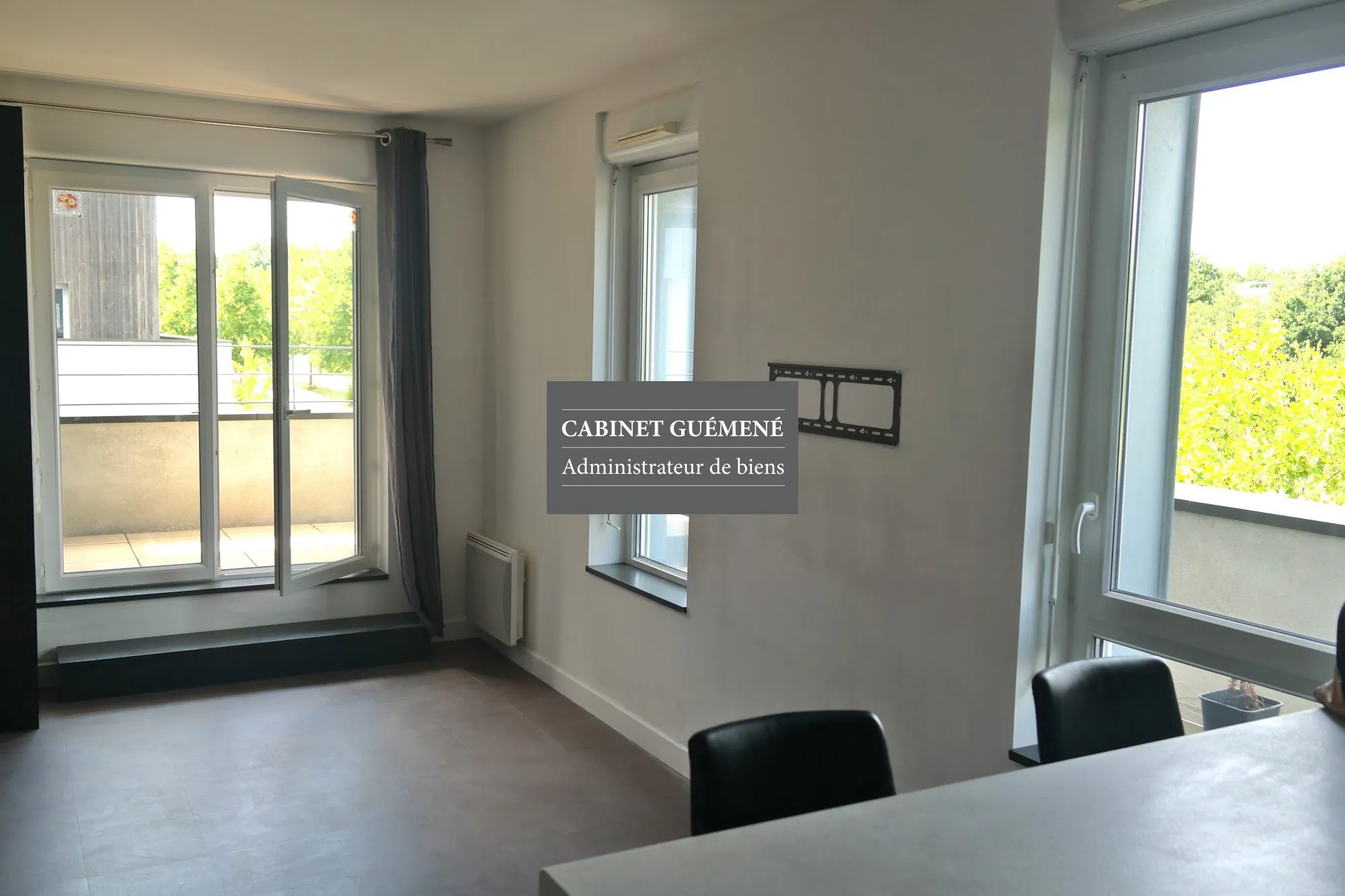 Appartement à Vendre à La Chapelle-sur-Erdre avec Terrasse et Parking 