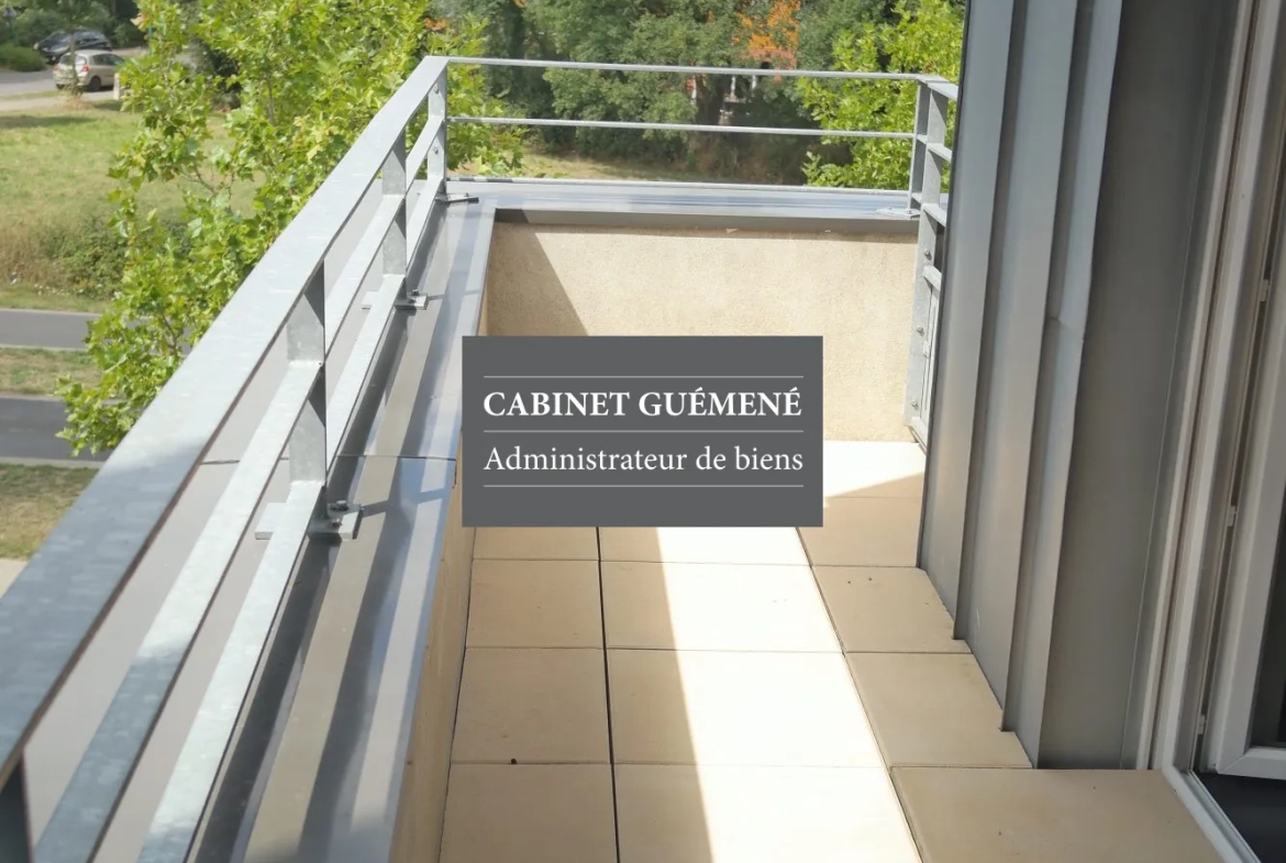 Appartement à Vendre à La Chapelle-sur-Erdre avec Terrasse et Parking 