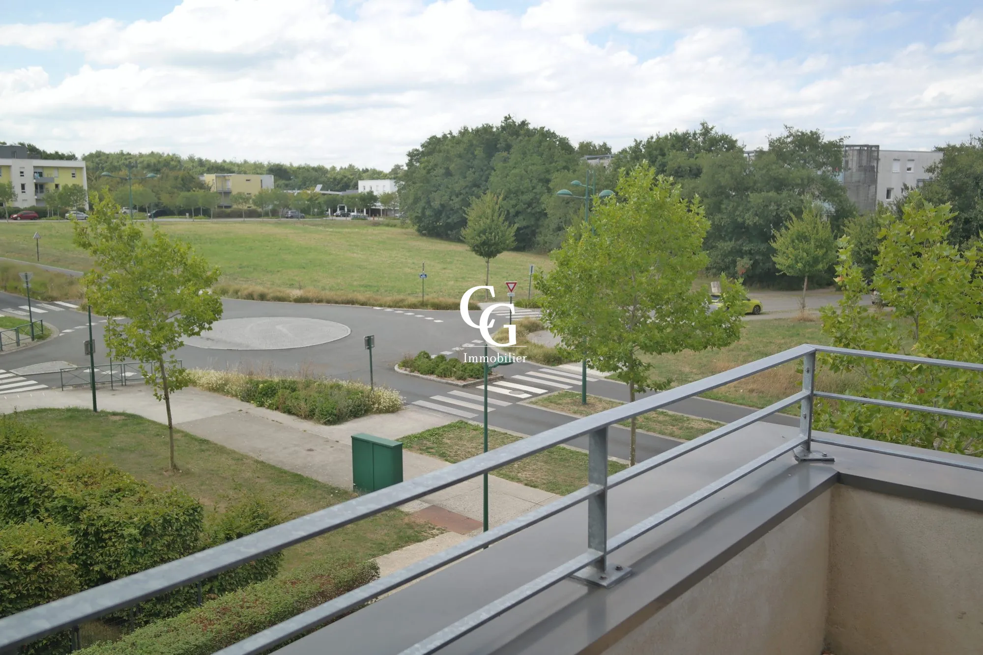 Appartement à Vendre à La Chapelle-sur-Erdre avec Terrasse et Parking 