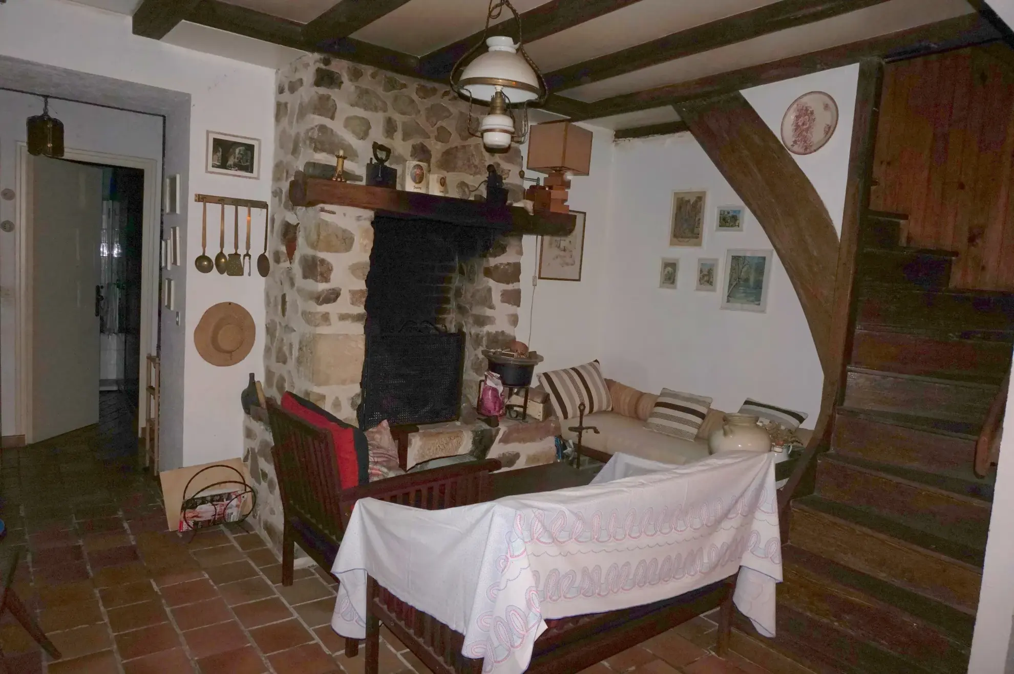 Deux maisons à vendre à Semelay sur un terrain de 377 m², avec jardin et cave 