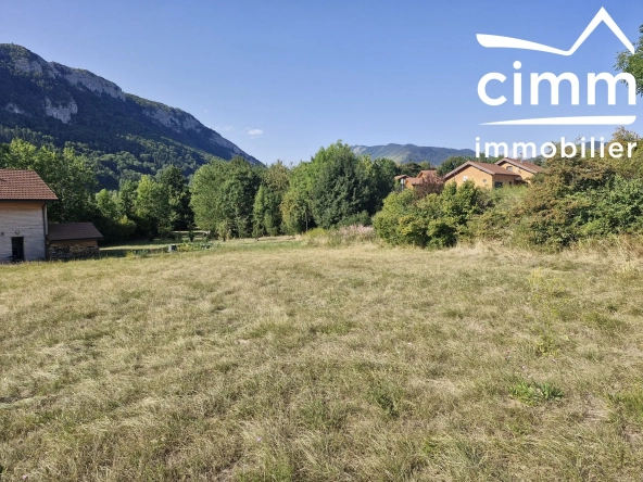 Terrain constructible à La Chapelle-en-Vercors avec vue exceptionnelle