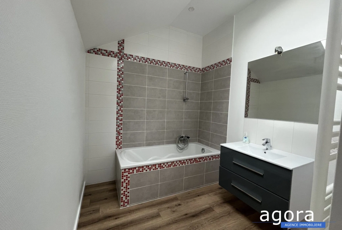Maison mitoyenne rénovée à Joudreville avec 2 chambres et vue champêtre 