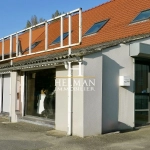 Local commercial rénové de 147 m² à Arques avec atelier et stationnements privés