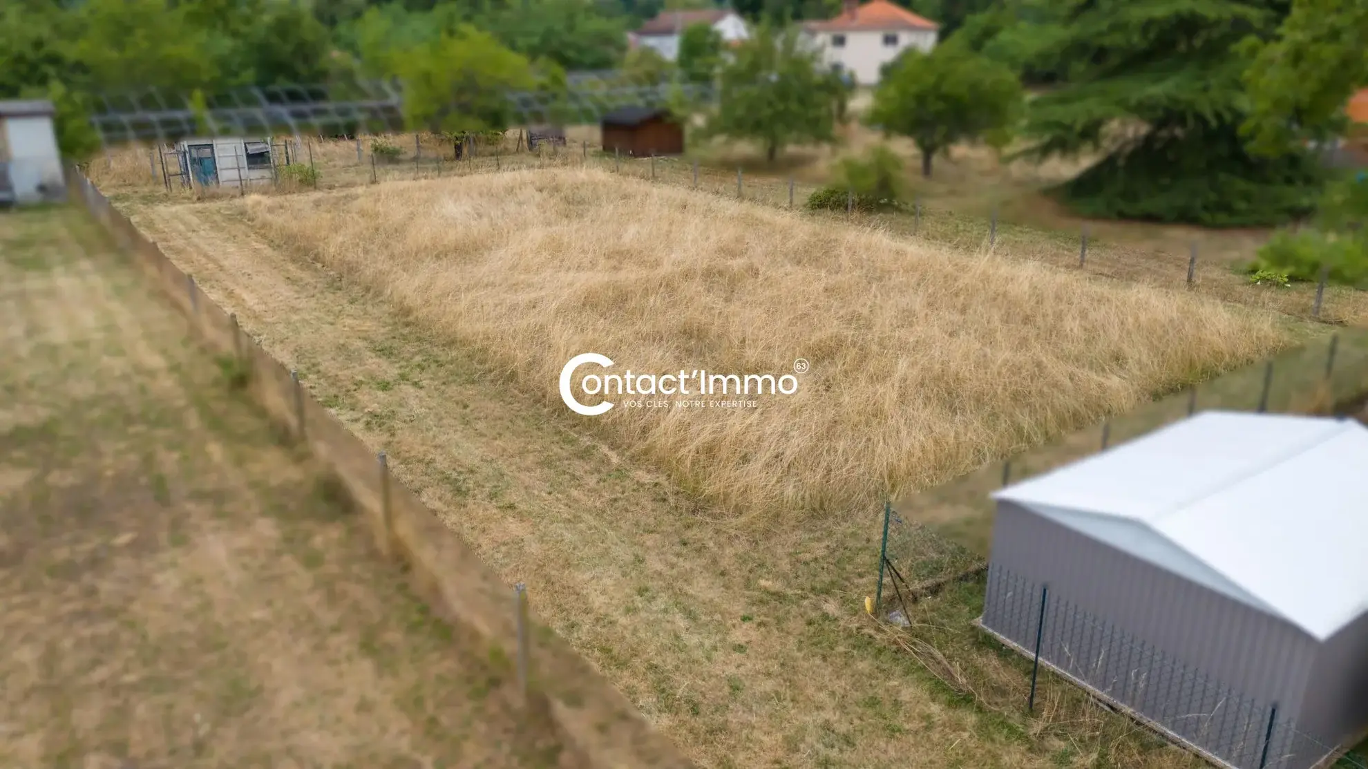 Terrain constructible de 1125 m² à Lezoux – Opportunité à saisir 