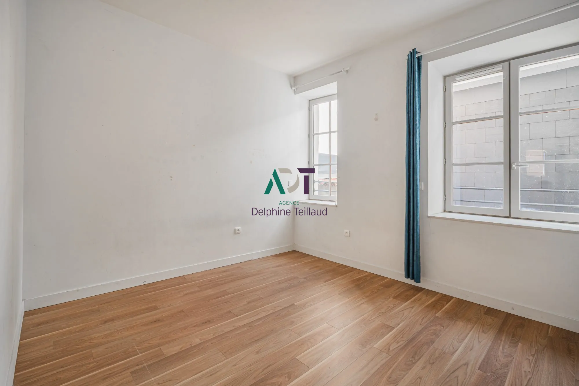 Appartement T2 à vendre à Grenoble - rue Saint-Laurent, proche commodités 
