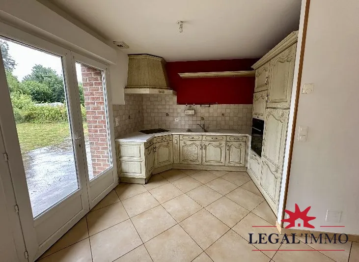 Maison individuelle avec grand terrain et sous-sol à Mézerolles - 5 chambres 
