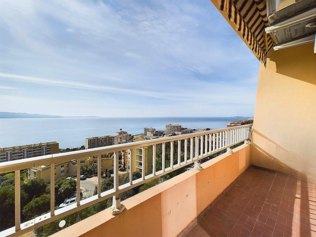 Appartement F1 avec vue mer à Ajaccio - Le Majorque, idéal investissement