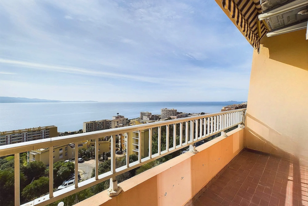 Appartement F1 avec vue mer à Ajaccio - Le Majorque, idéal investissement 