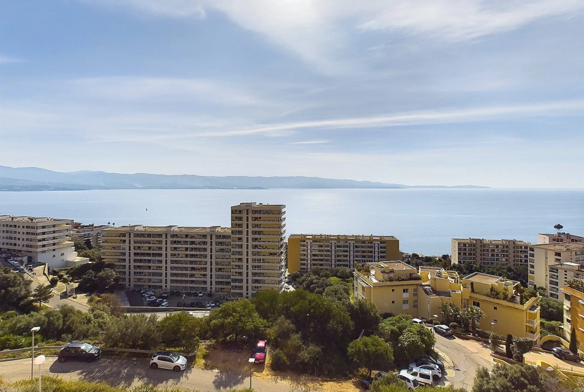 Appartement F1 avec vue mer à Ajaccio - Le Majorque, idéal investissement 
