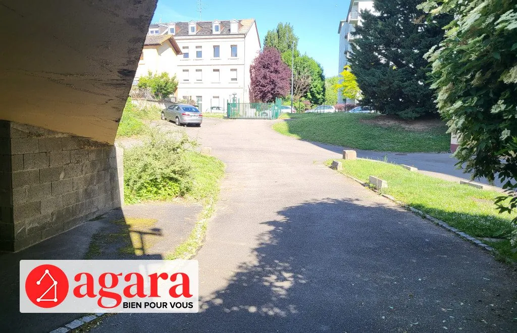 Garage fermé à vendre à Mulhouse - 10 m² sécurisé dans résidence MAZARIN 