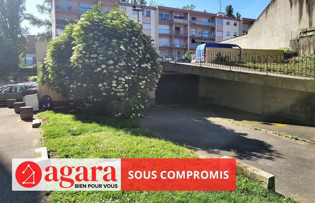 Garage fermé à vendre à Mulhouse - 10 m² sécurisé dans résidence MAZARIN 