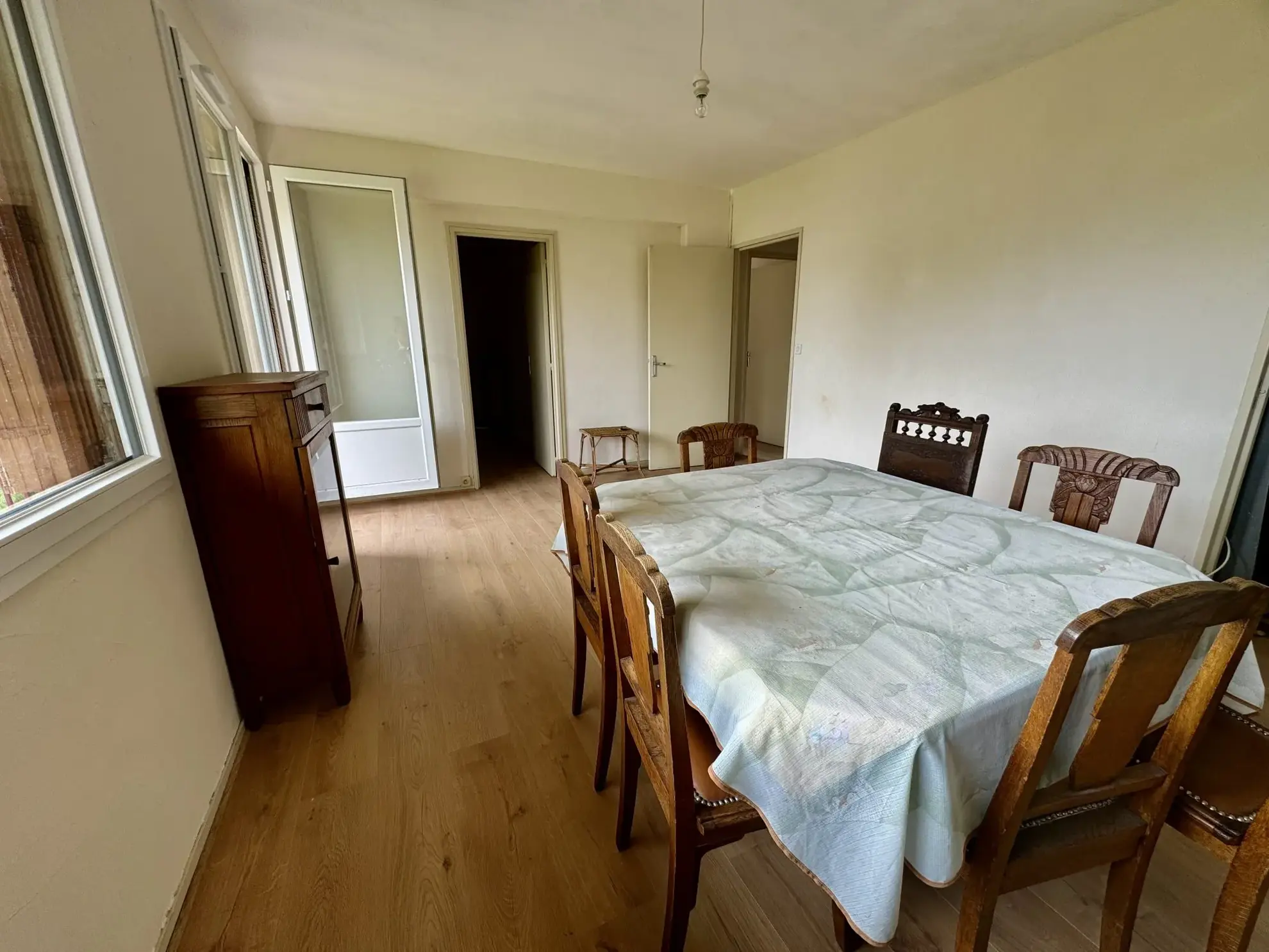 Appartement 3 pièces lumineux à Chelles avec balcon et cave 