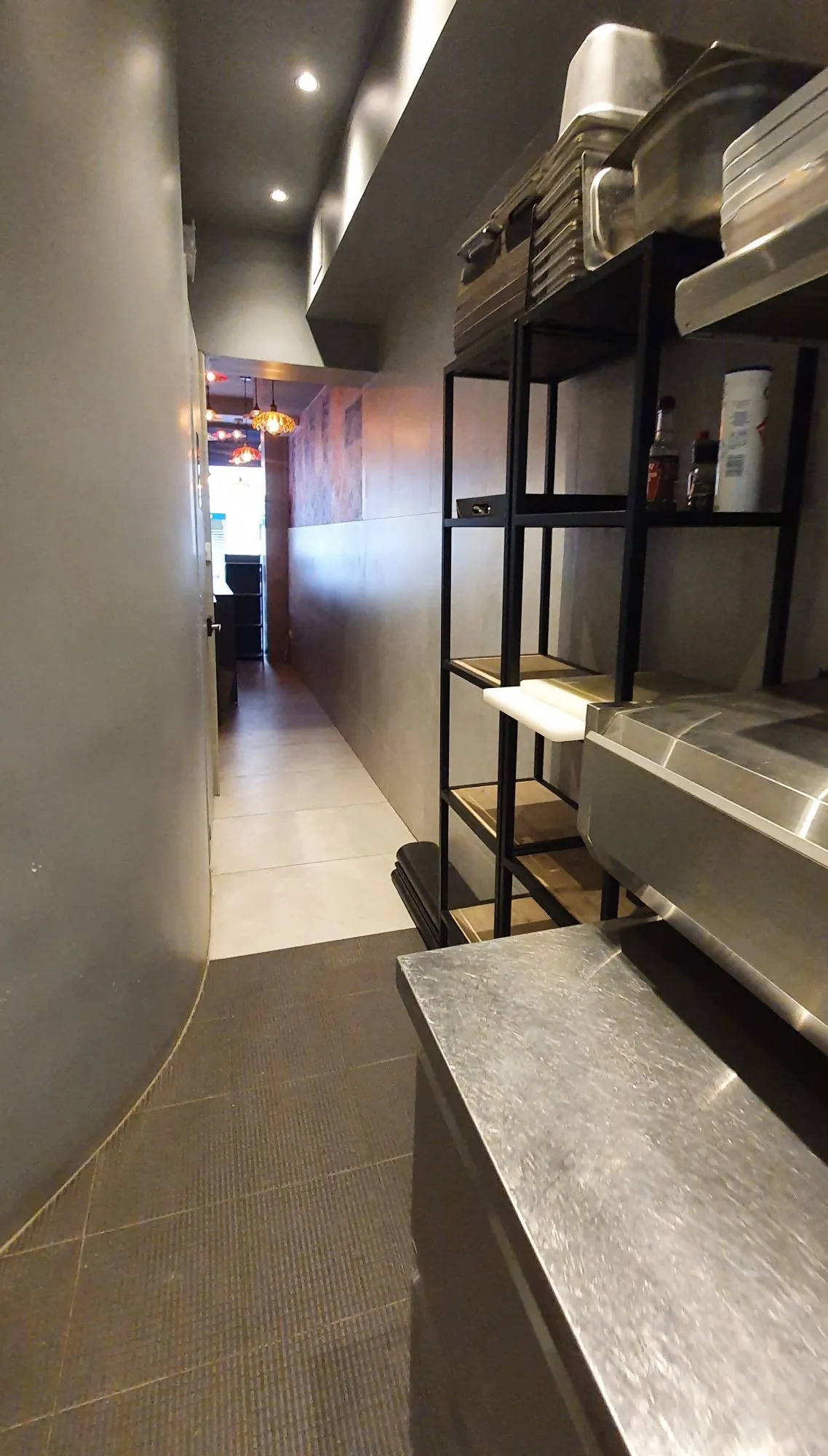 Vente fonds de commerce traiteur et restauration à Paris 15 – Place St Charles 