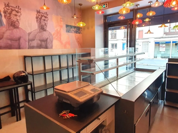 Vente fonds de commerce traiteur et restauration à Paris 15 – Place St Charles