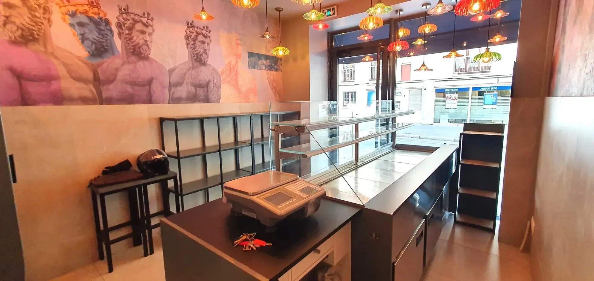 Vente fonds de commerce traiteur et restauration à Paris 15 – Place St Charles 