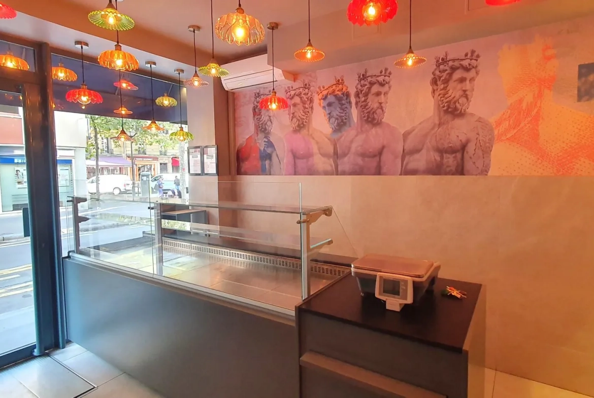 Vente fonds de commerce traiteur et restauration à Paris 15 – Place St Charles 