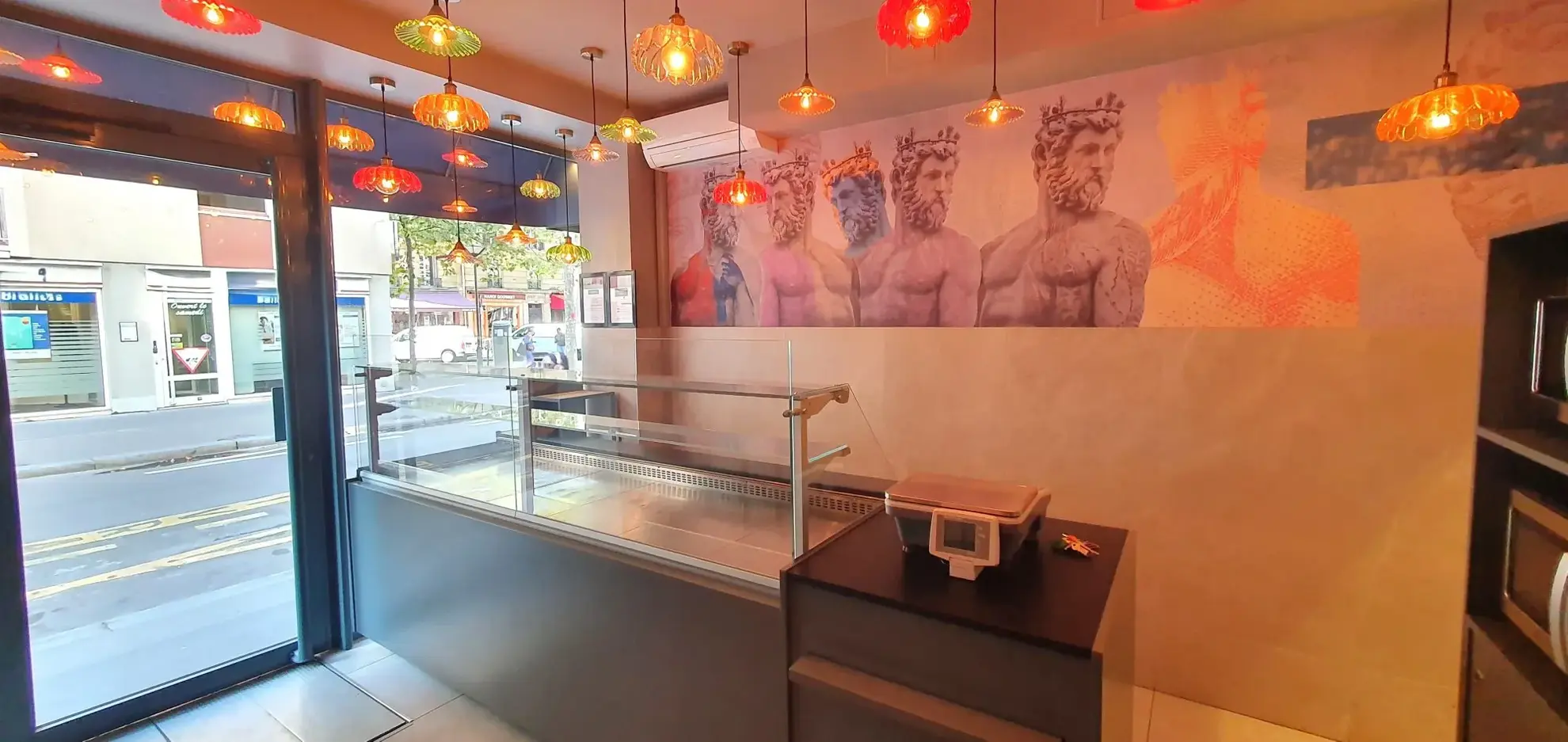 Vente fonds de commerce traiteur et restauration à Paris 15 – Place St Charles 