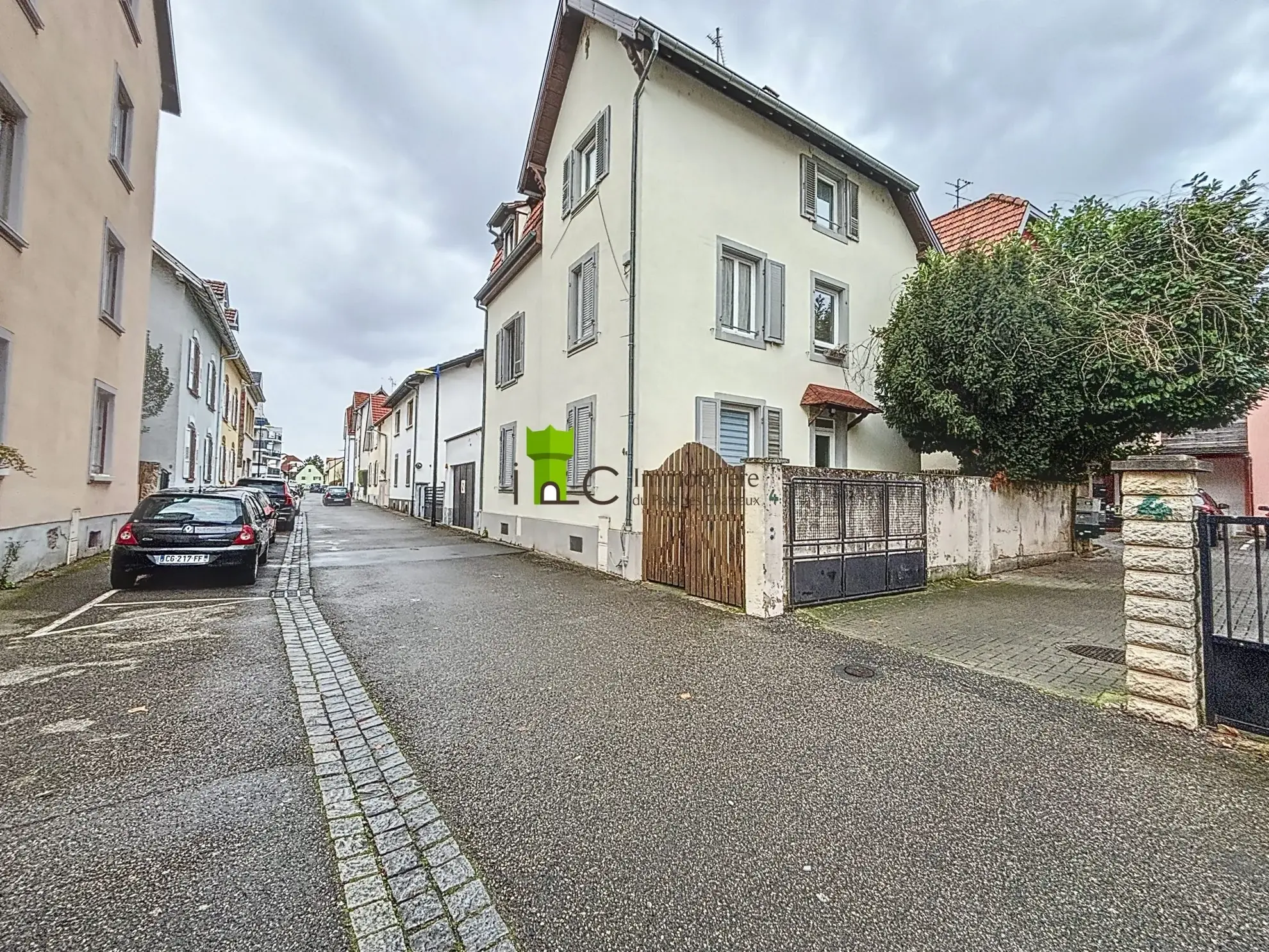 Appartement 3 pièces à Bischheim avec cour privative – Bon investissement 