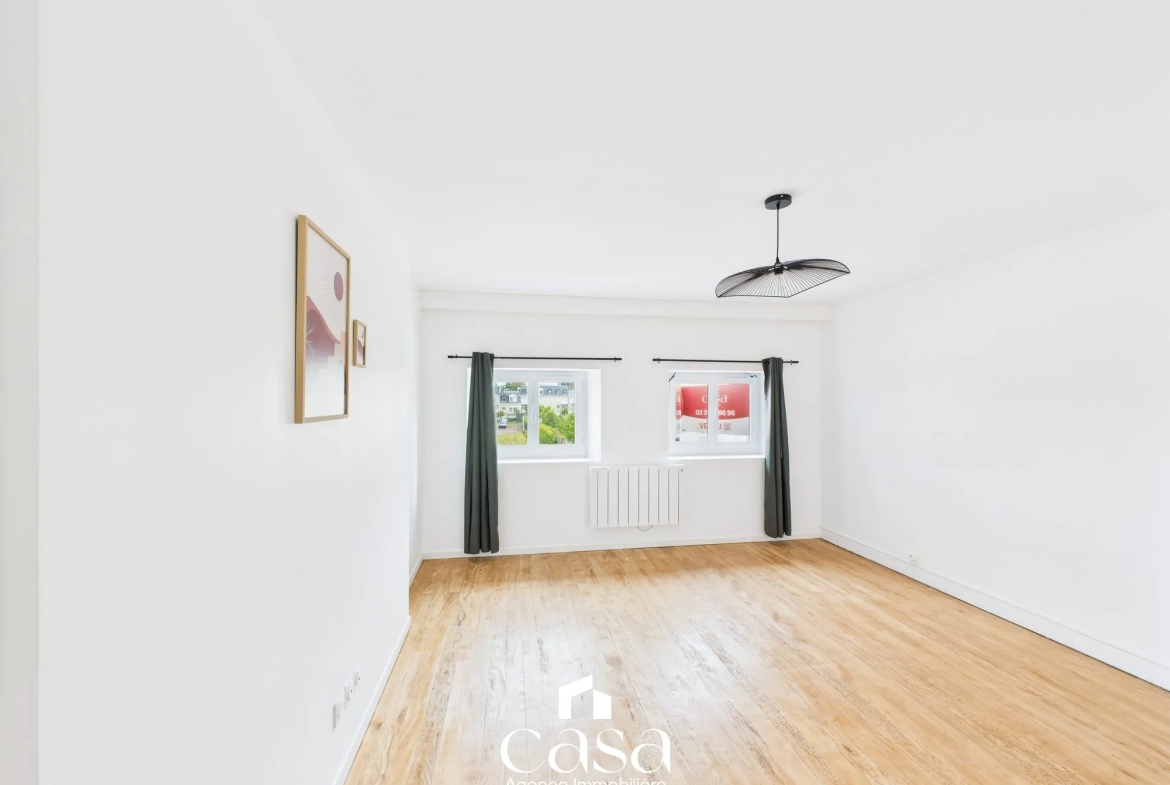 Appartement de 2 pièces à Falaise, dernier étage, lumineux et proche des commerces 