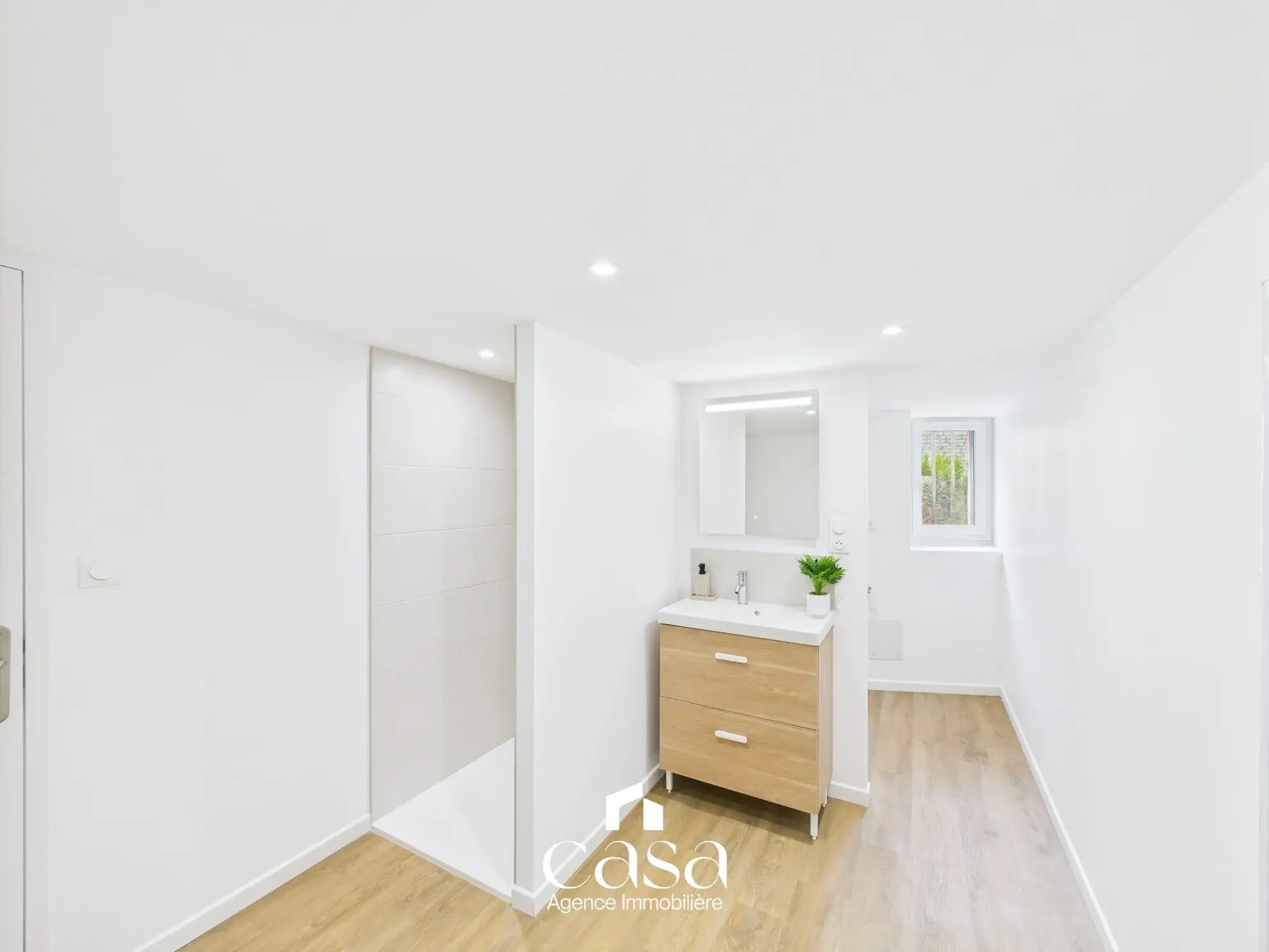 Appartement de 2 pièces à Falaise, dernier étage, lumineux et proche des commerces 