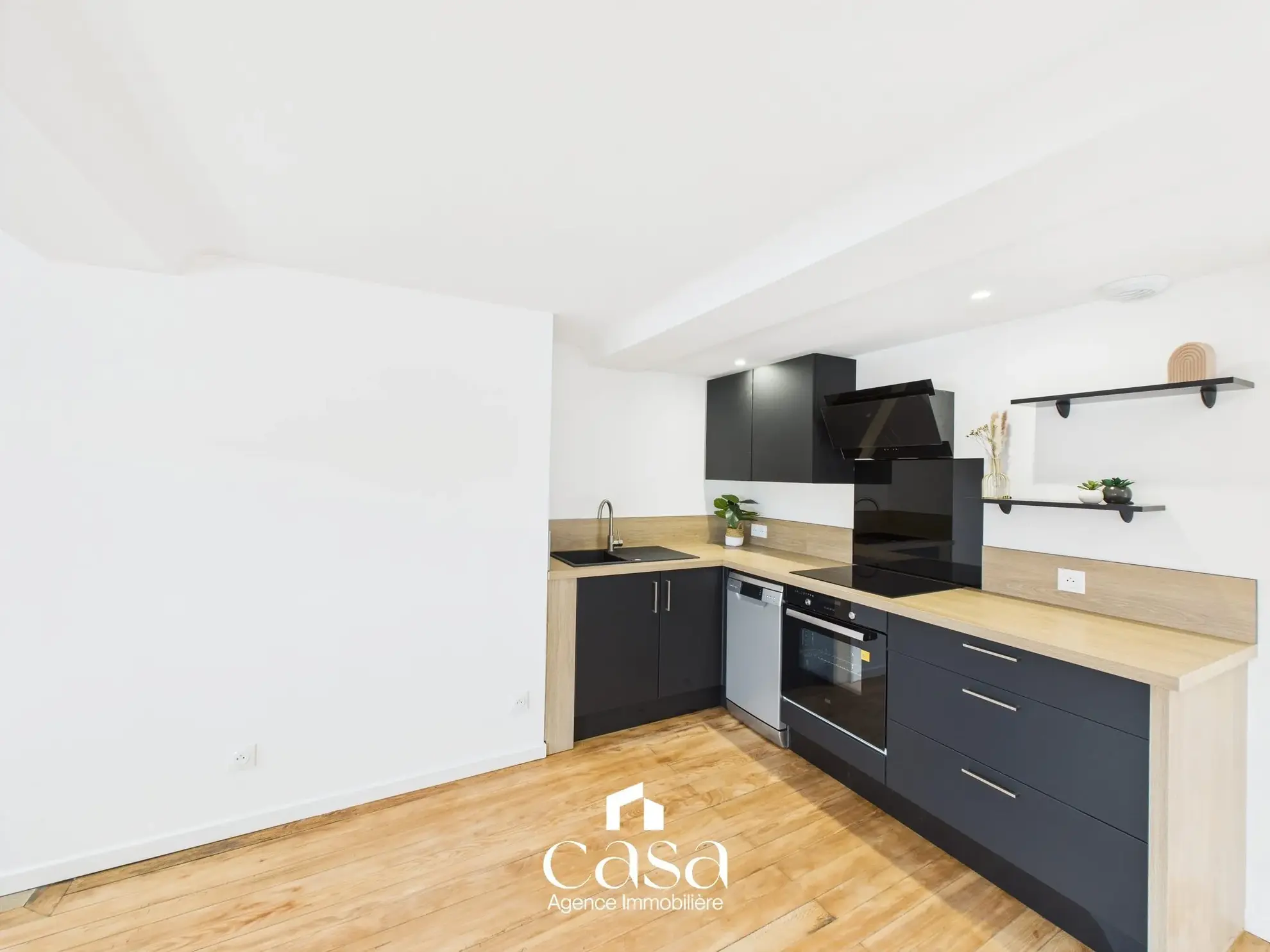 Appartement de 2 pièces à Falaise, dernier étage, lumineux et proche des commerces 
