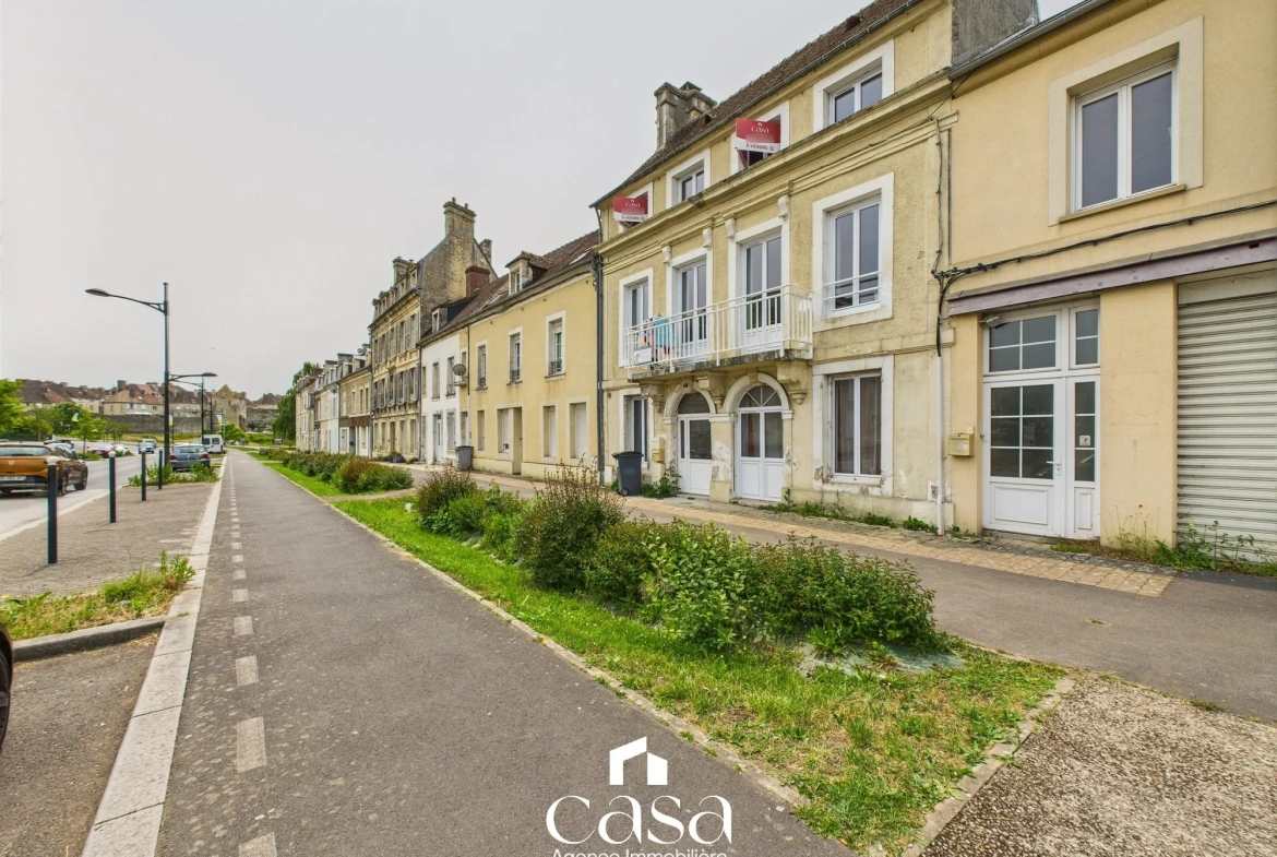 Appartement de 2 pièces à Falaise, dernier étage, lumineux et proche des commerces 
