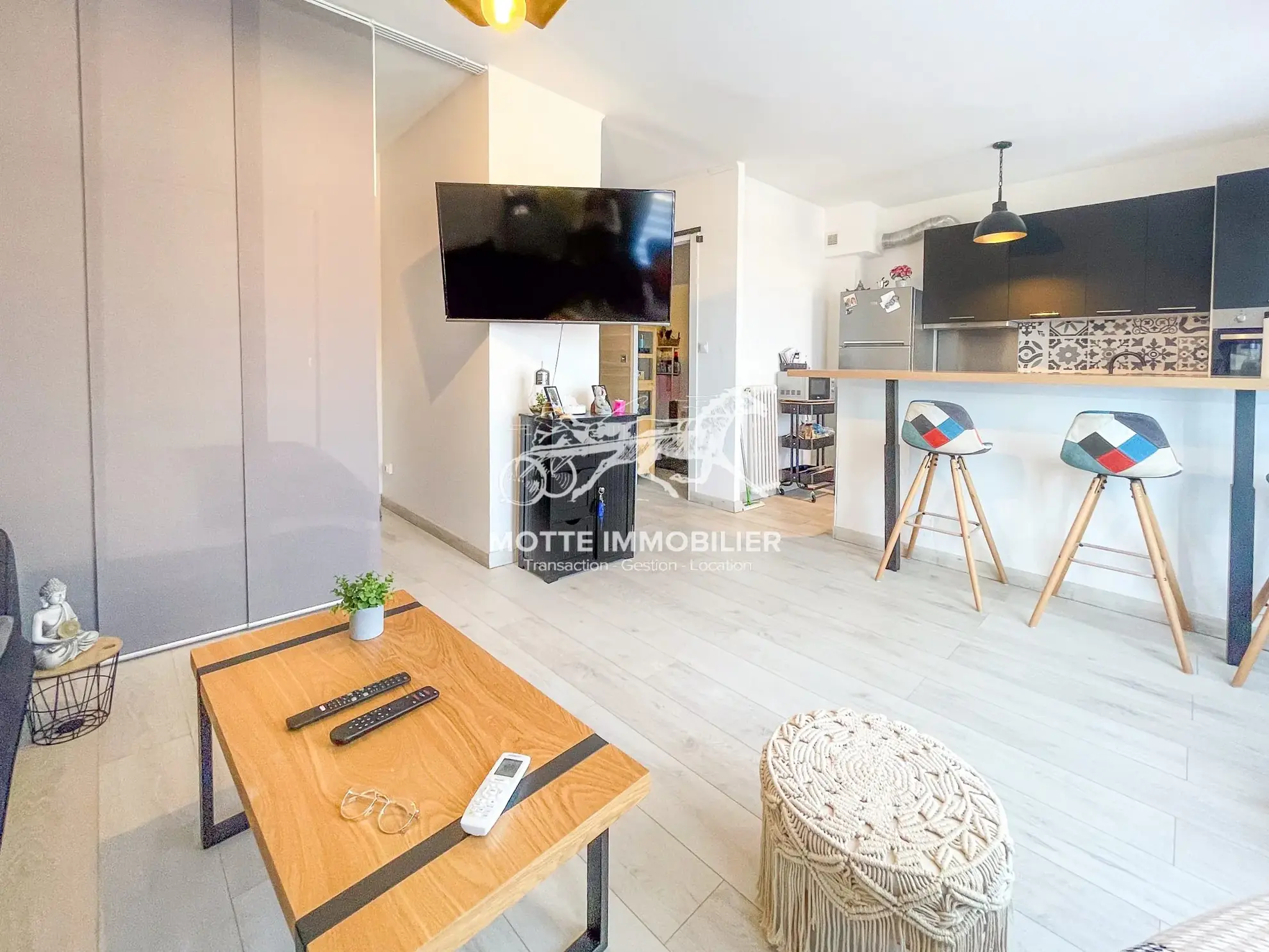 T1 rénové avec balcon et cave à Cagnes-sur-Mer proche gare 