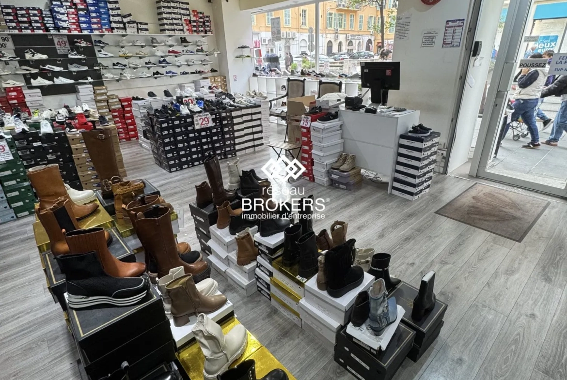Fonds de commerce à Nice - Emplacement numéro 1, 115 m², vente 110 000 € 