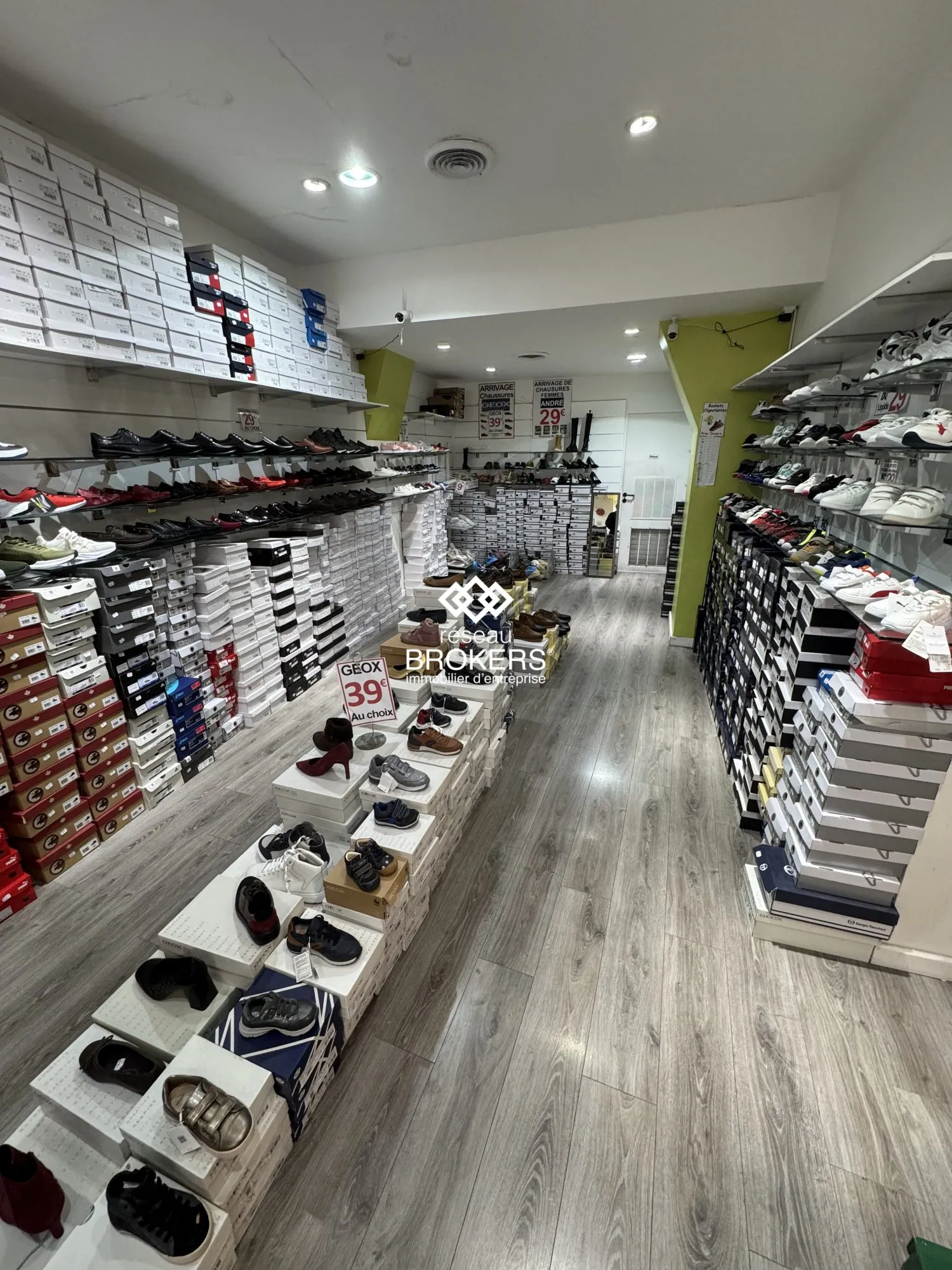 Fonds de commerce à Nice - Emplacement numéro 1, 115 m², vente 110 000 € 
