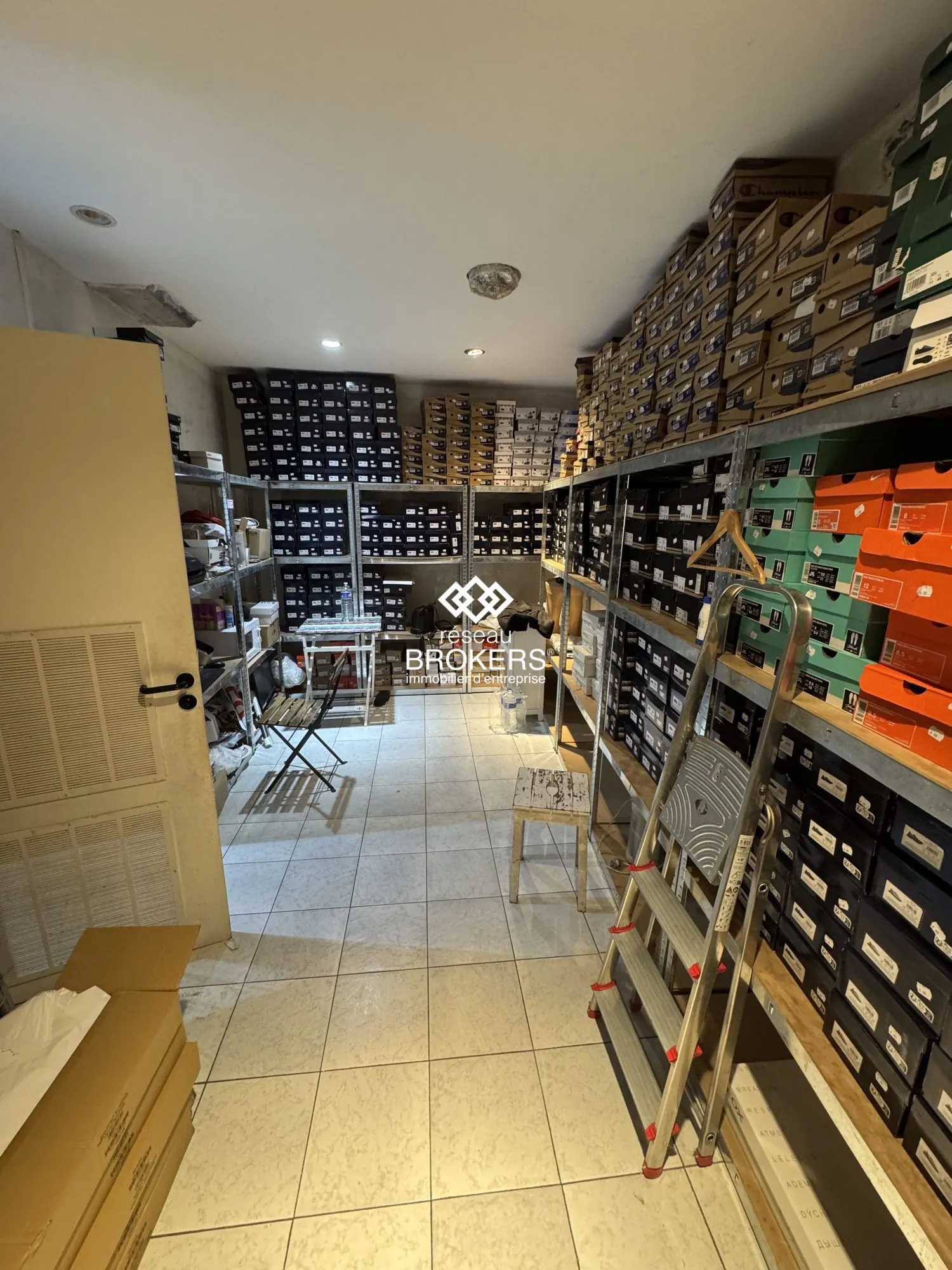 Fonds de commerce à Nice - Emplacement numéro 1, 115 m², vente 110 000 € 