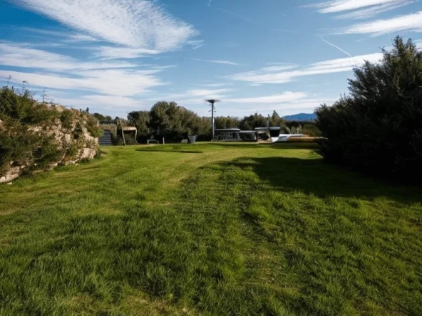 Terrain constructible à vendre au Lherm de 916 m², emplacement privilégié