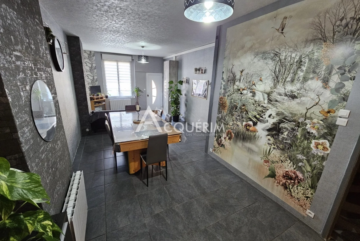 Maison de ville rénovée avec 3 chambres, jardin et terrasse à Salomé 