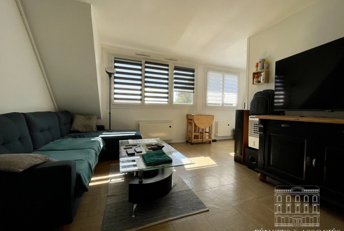 Appartement duplex T2 avec parking proche du Jardin des Plantes de Rouen 