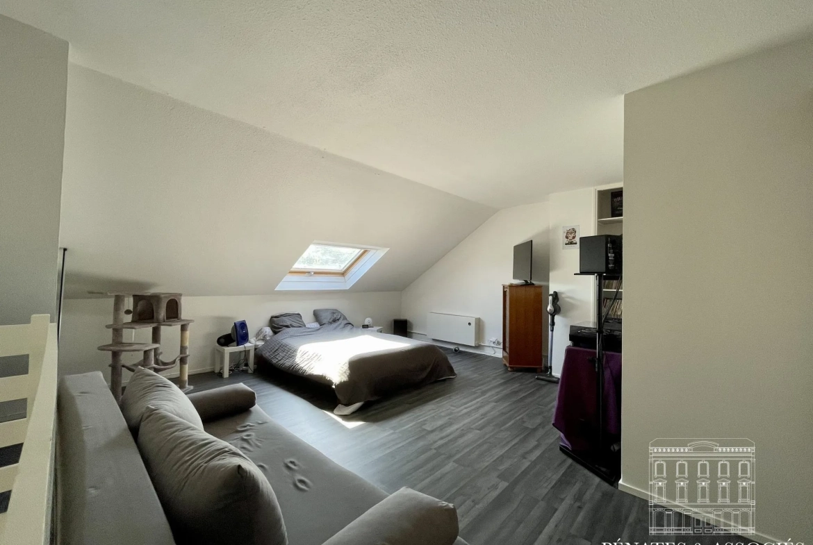 Appartement duplex T2 avec parking proche du Jardin des Plantes de Rouen 