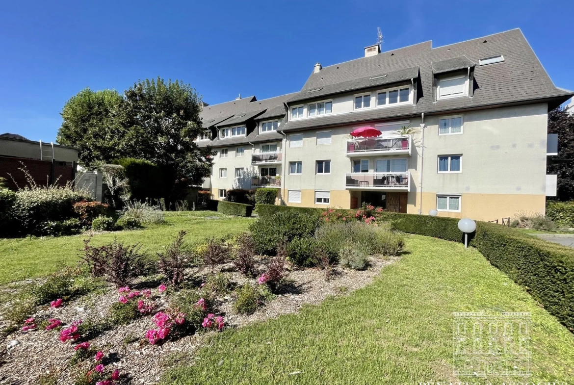 Appartement duplex T2 avec parking proche du Jardin des Plantes de Rouen 