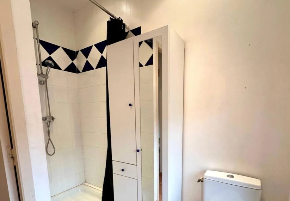 Appartement T2 Lumineux en Centre-Ville d'Ales avec Revenu Locatif 