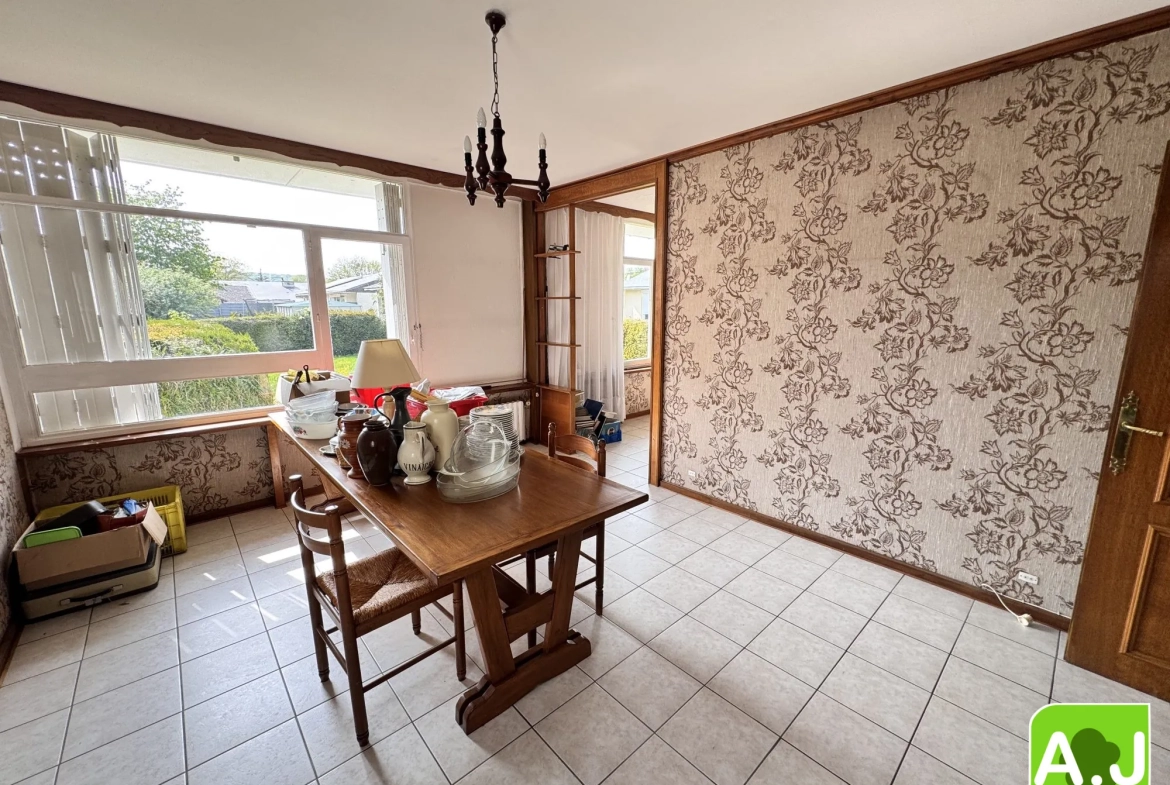 Maison plain-pied 2 chambres à Ézy-sur-Eure – 84 m², garage et terrain clos 