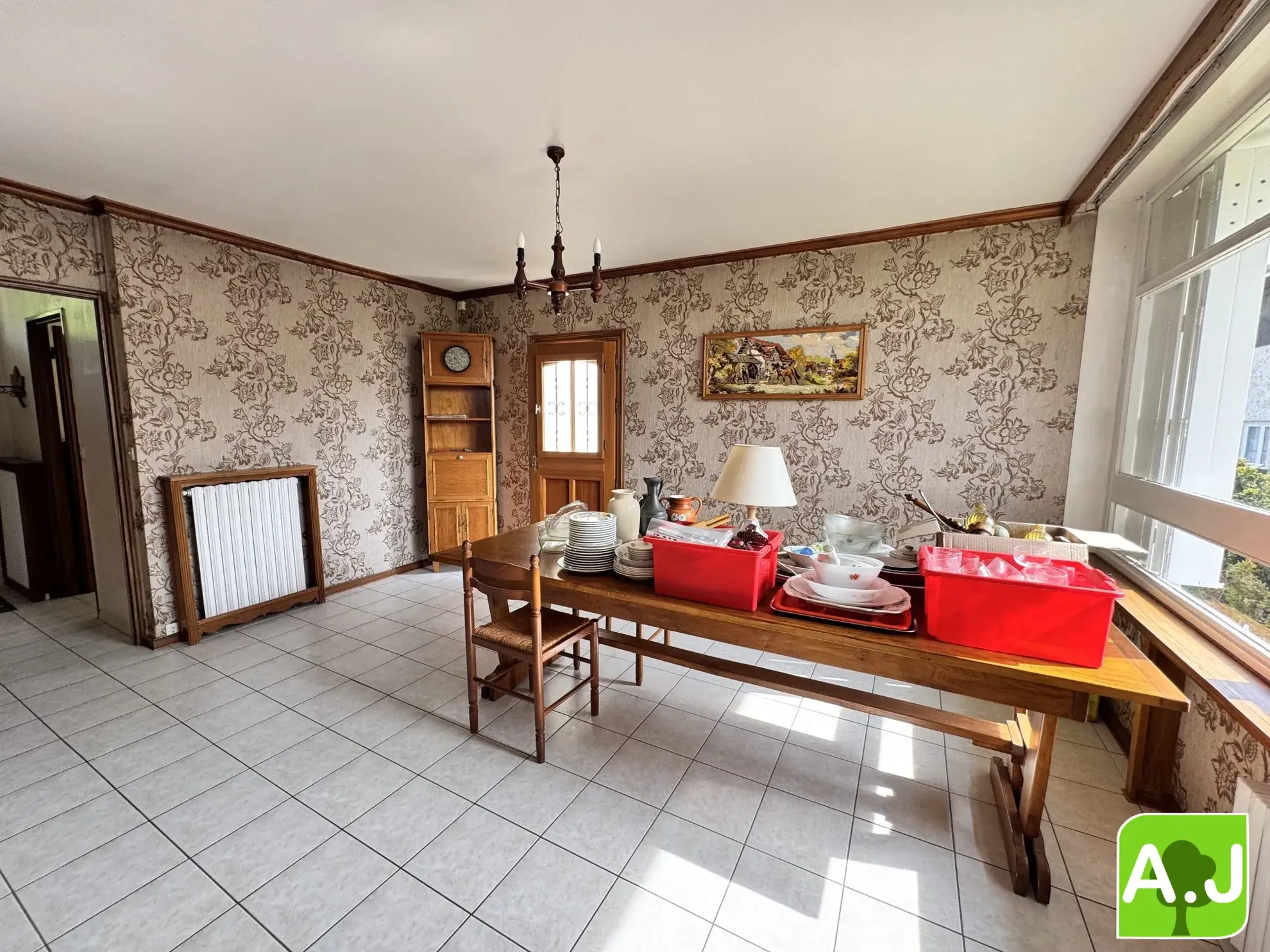 Maison plain-pied 2 chambres à Ézy-sur-Eure – 84 m², garage et terrain clos 