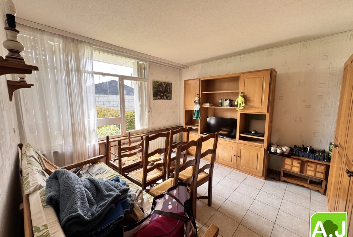 Maison plain-pied 2 chambres à Ézy-sur-Eure – 84 m², garage et terrain clos 