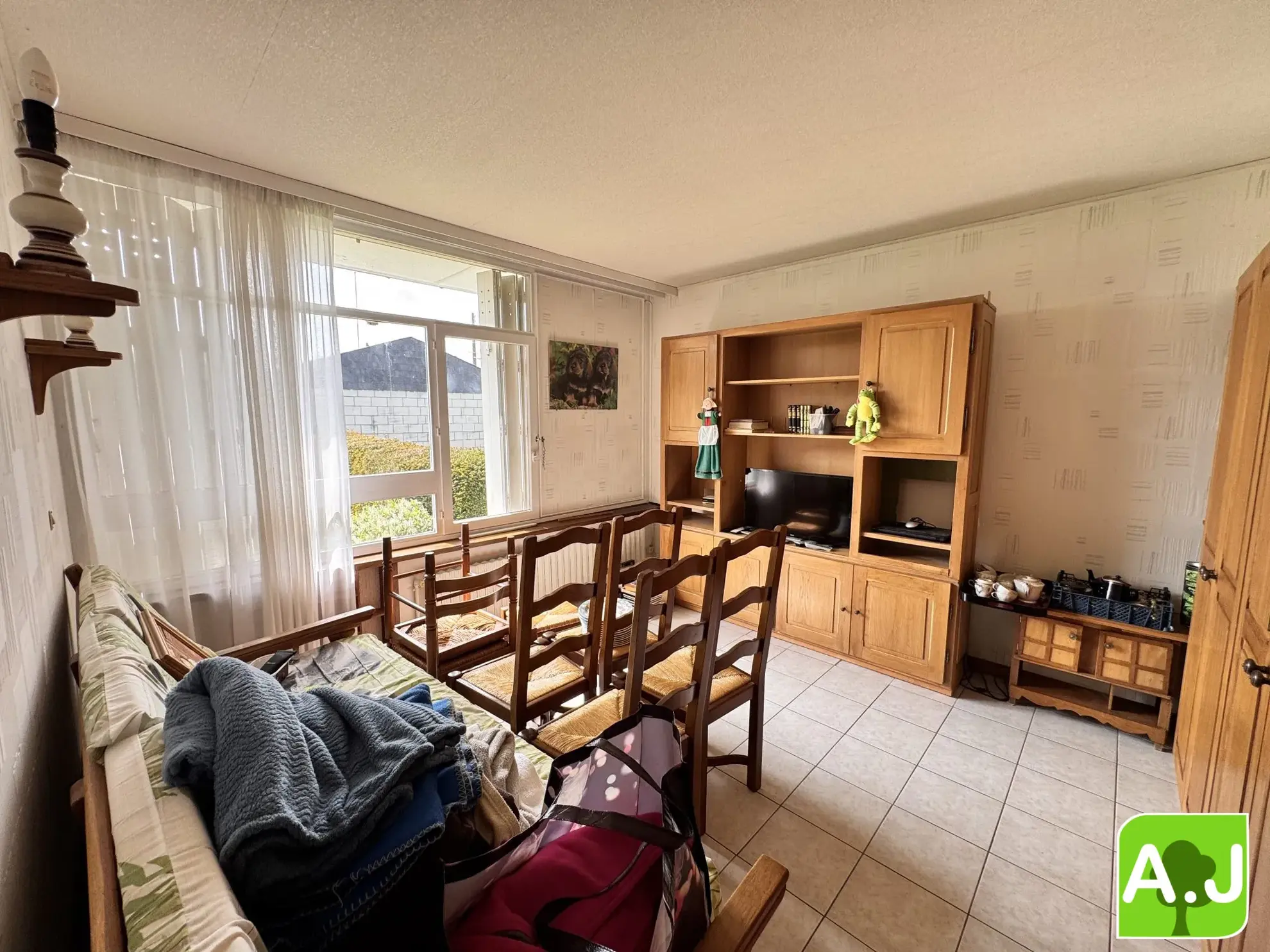 Maison plain-pied 2 chambres à Ézy-sur-Eure – 84 m², garage et terrain clos 