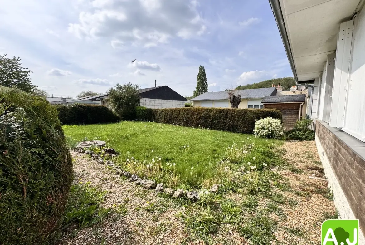 Maison plain-pied 2 chambres à Ézy-sur-Eure – 84 m², garage et terrain clos 