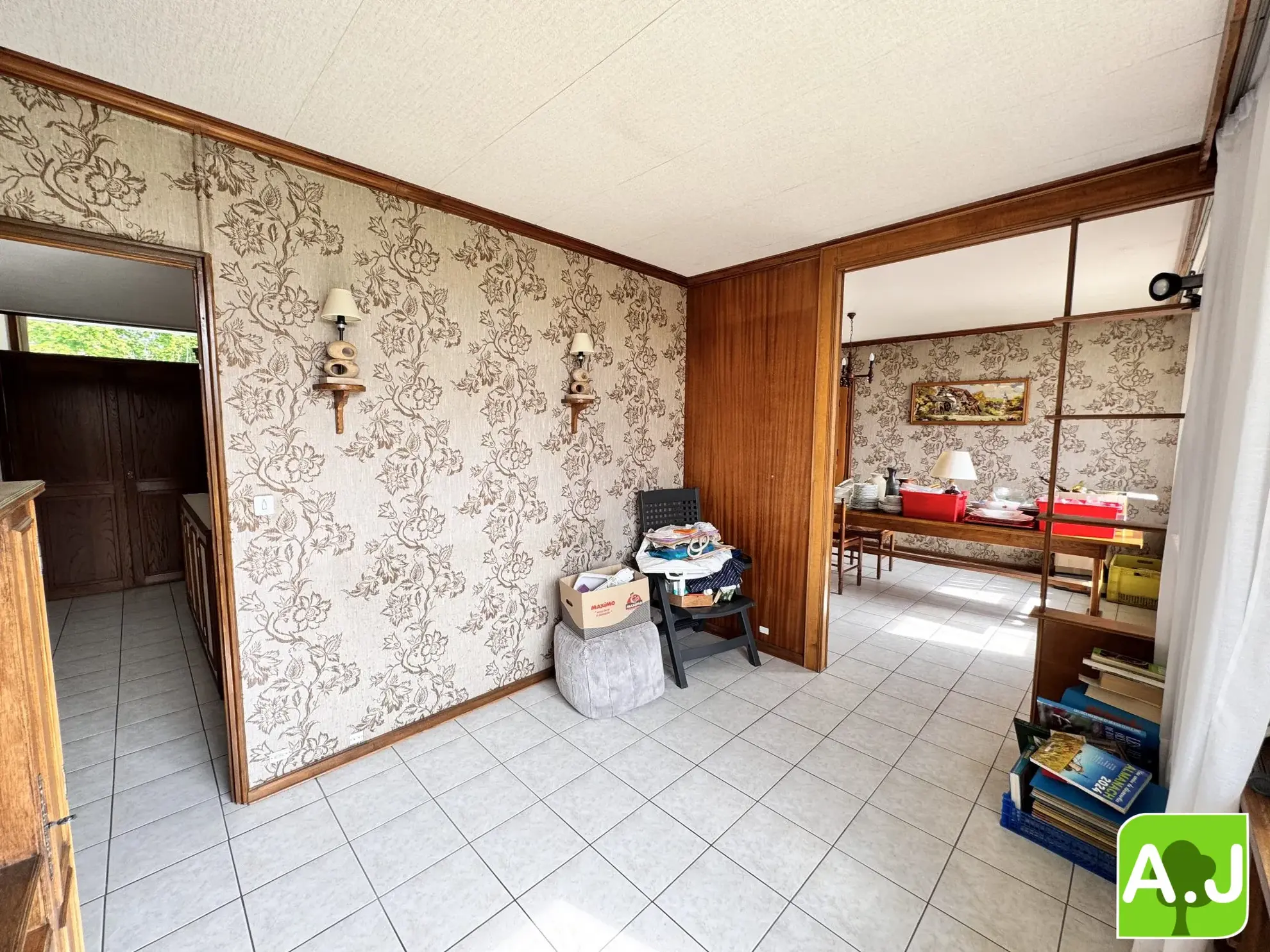 Maison plain-pied 2 chambres à Ézy-sur-Eure – 84 m², garage et terrain clos 
