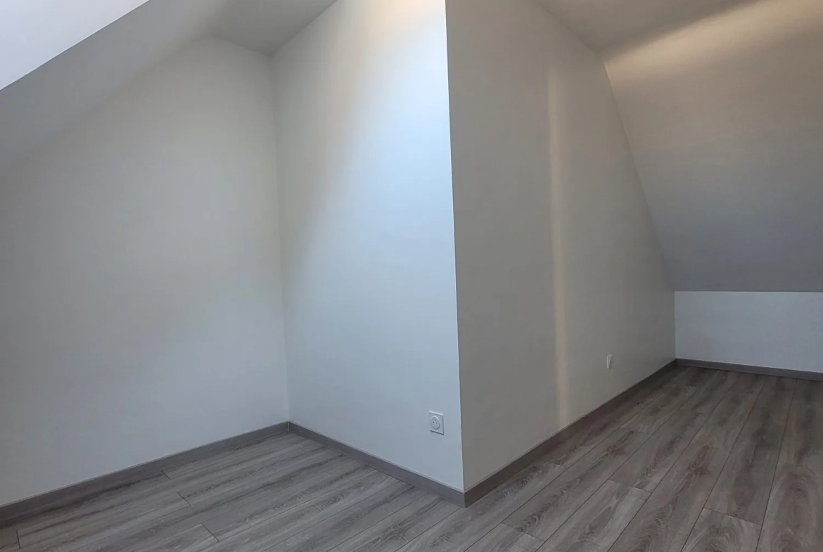 Charmante maison de village avec jardin, garage et potentiel d'aménagement 