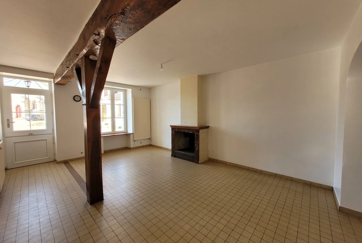 Charmante maison de village avec jardin, garage et potentiel d'aménagement 