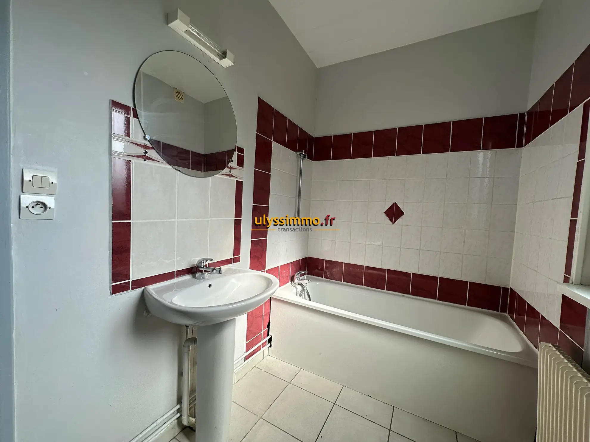 Salle de bain Maison à vendre à Roye avec 4 chambres et grand potentiel 