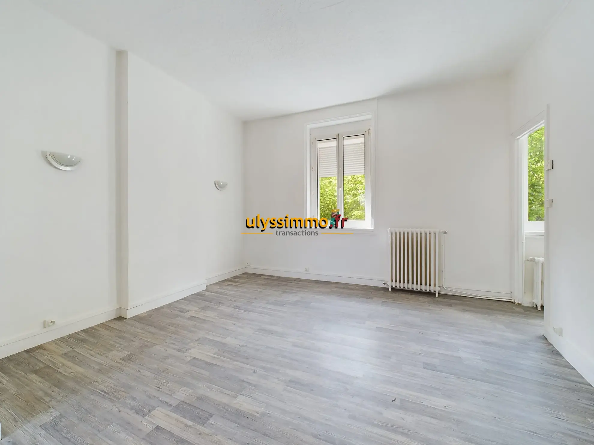 Chambre Maison à vendre à Roye avec 4 chambres et grand potentiel 