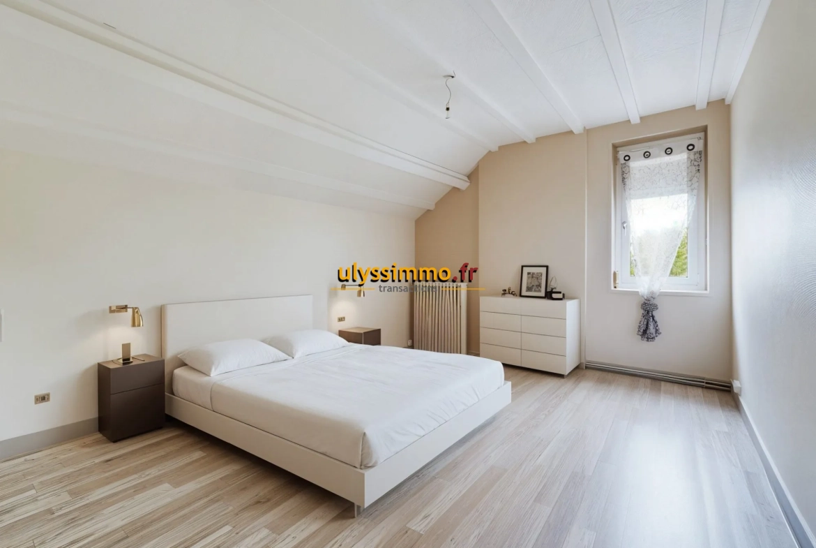 Pièce de nuit Maison à vendre à Roye avec 4 chambres et grand potentiel 